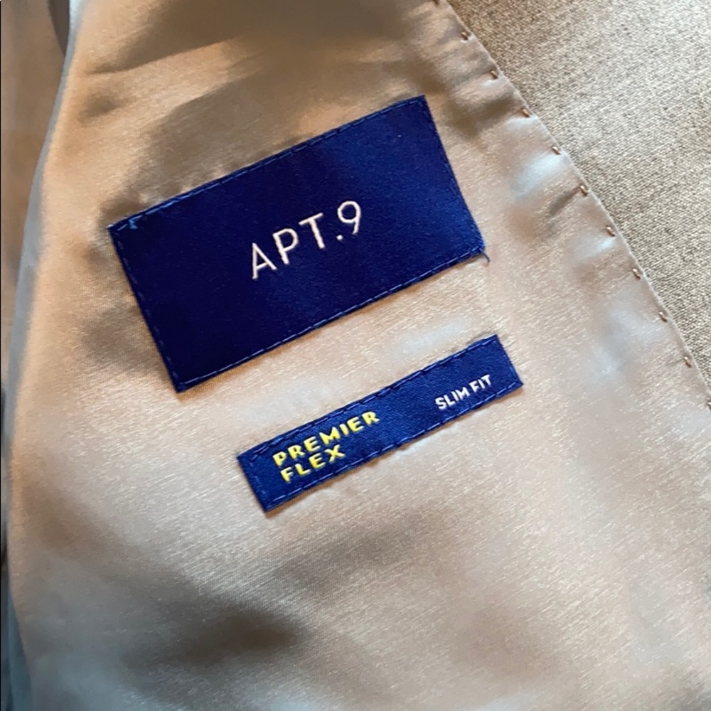 APT 9 Suit - Picture 2 of 2